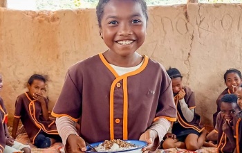 Madagaskar jídlo mění životy