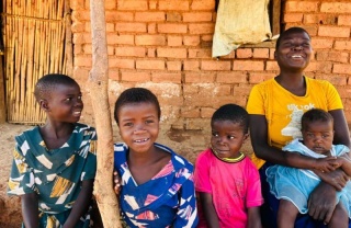 Estele a její děti META