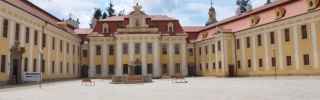 Stojanovo gymnázium Velehrad