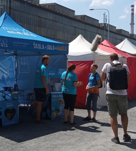 Mary’s Meals, V novém světle_HEAD