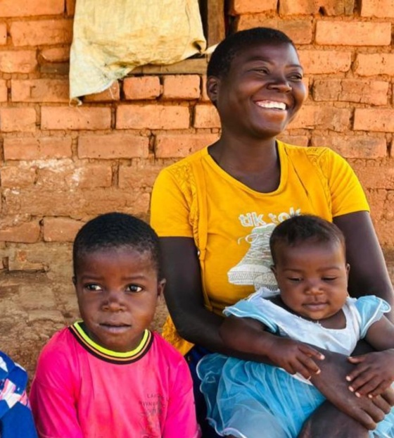 Estele a její děti HERO